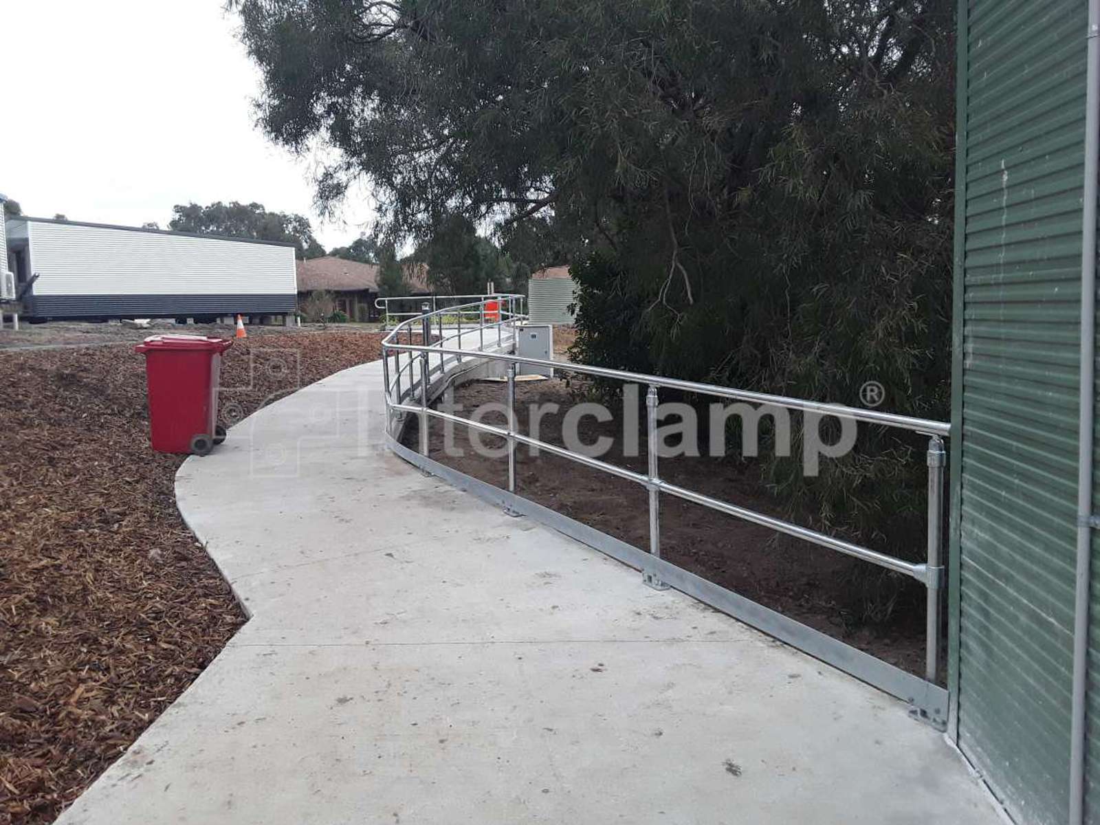 Key Clamp DDA Handrailing for Ramps Stairs and Walkways | Interclamp